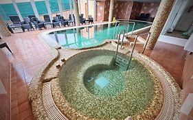 Fonix Wellness Panzio Heviz